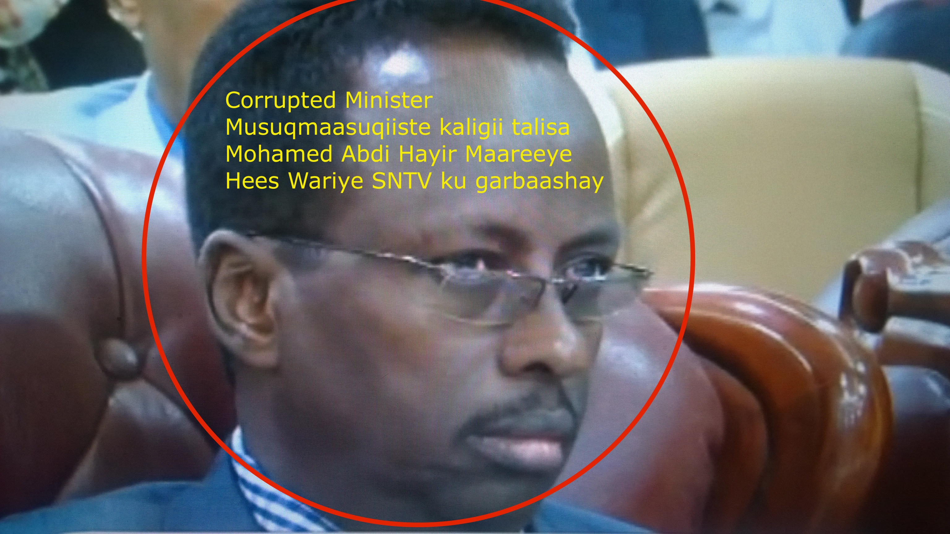 Somalia:Minister of Information caught stealing