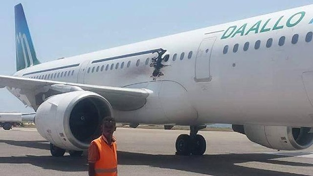 Video Top secret of Airplane bomber - Somaliland -Shabaab ? 16F Seat -Ticket Angola