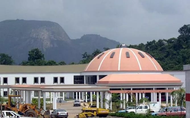 Nigeria:Accidental discharge in Aso Rock villa leaves staff wounded