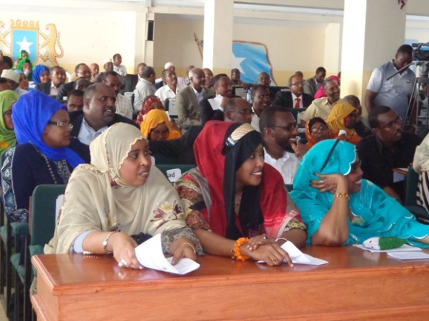 Topnews:- Miisaaniyadda Baarlamaanka Somalia hortaalo 2013-2014
